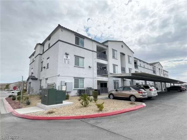 MLS: 2478700 Condo For Sale