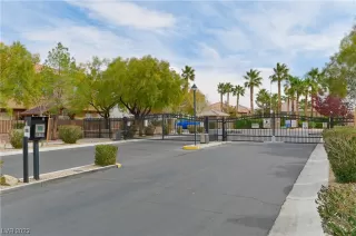 Photo #1: 2478715 Listing 