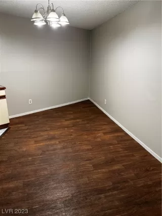 Photo #4: 2478744 Listing 