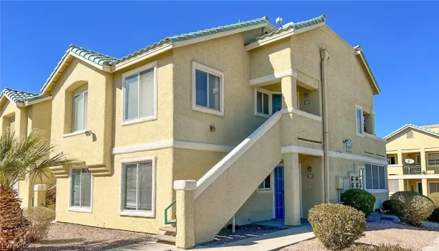 MLS: 2478778 Condo For Sale