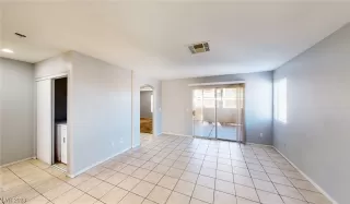 Photo #2: 2478778 Listing