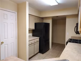 Photo #3: 2478780 Listing 