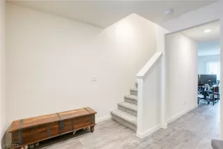 Photo #2: 2478786 Listing