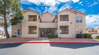 Photo #2: 2478787 Listing