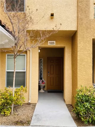 Photo #1: 2478834 Listing 