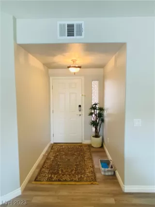 Photo #2: 2478834 Listing 