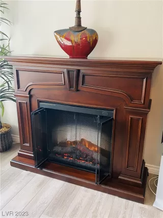 Photo #6: 2478834 Listing 