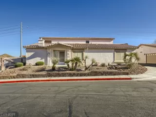 Photo #1: 2478852 Listing