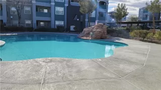 Photo #1: 2478853 Listing