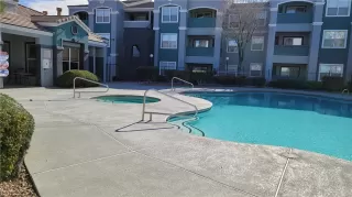 Photo #2: 2478853 Listing