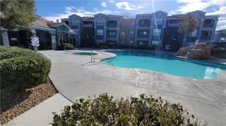 Photo #3: 2478853 Listing