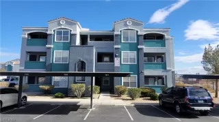 Photo #4: 2478853 Listing