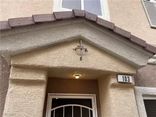 Photo #3: 2478854 Listing