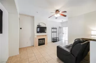 Photo #3: 2478867 Listing 