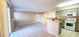 Photo #4: 2478877 Listing 