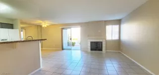 Photo #5: 2478877 Listing 