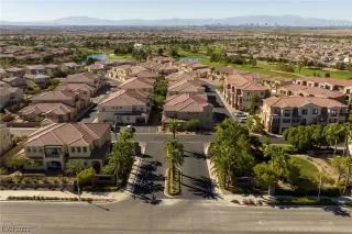 Photo #1: 2478880 Listing 