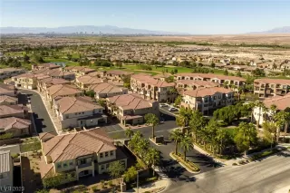 Photo #3: 2478880 Listing 