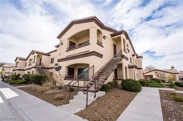 MLS: 2478888 Condo For Sale