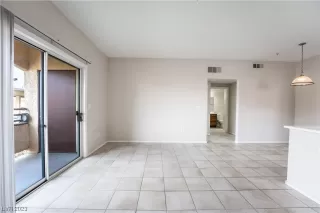 Photo #4: 2478888 Listing 