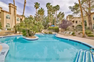 Photo #1: 2478906 Listing