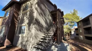 Photo #1: 2478923 Listing 