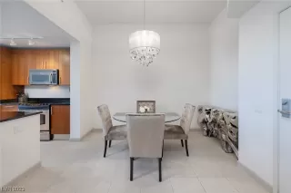 Photo #4: 2478927 Listing 