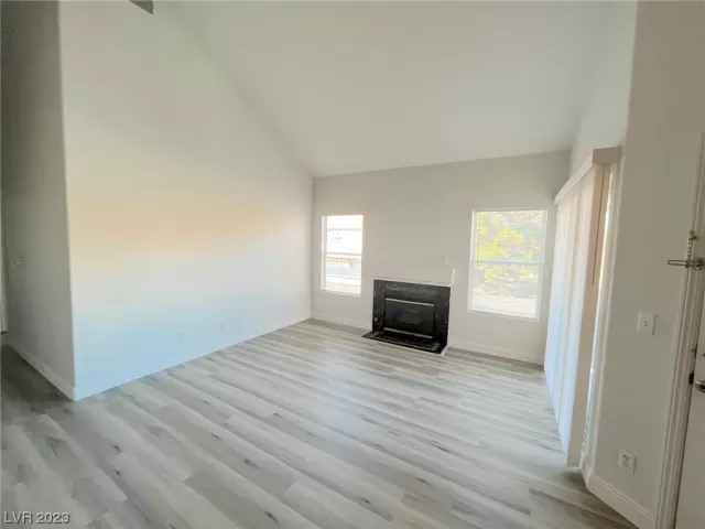 MLS: 2478961 Condo For Sale