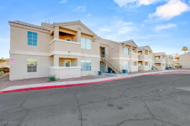 MLS: 2478966 Condo For Sale