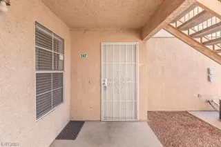 Photo #3: 2478966 Listing 