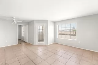 Photo #6: 2478966 Listing 
