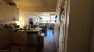 Photo #2: 2478967 Listing