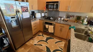 Photo #5: 2478967 Listing