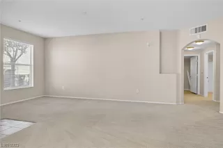 Photo #6: 2478980 Listing 