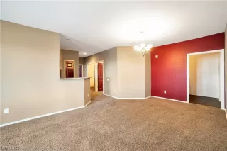 Photo #5: 2478989 Listing 