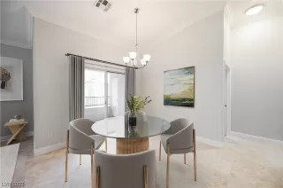 Photo #3: 2479021 Listing 