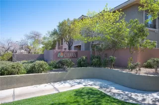 Photo #6: 2479021 Listing 