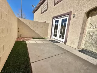 Photo #2: 2479026 Listing 