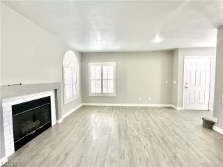 Photo #6: 2479026 Listing 