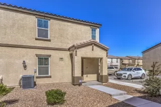 Photo #2: 2479055 Listing 