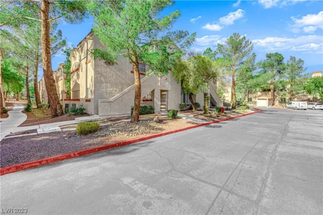 MLS: 2479061 Condo For Sale