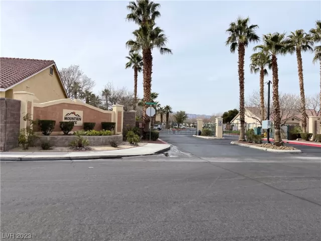 MLS: 2479064 Condo For Sale