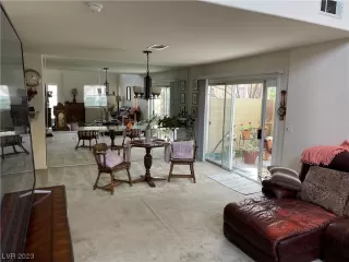 Photo #4: 2479064 Listing