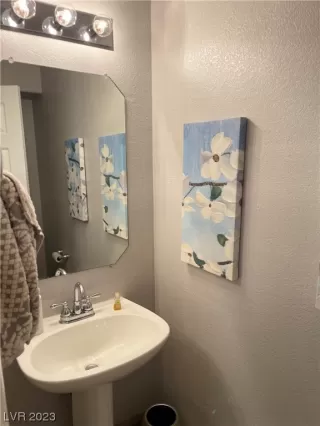 Photo #6: 2479064 Listing