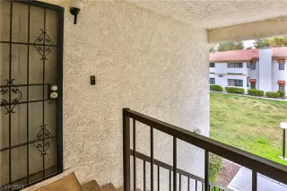 Photo #3: 2479085 Listing 