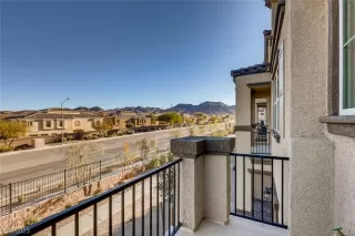 Photo #2: 2479097 Listing 