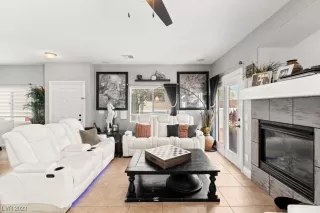 Photo #3: 2479108 Listing 