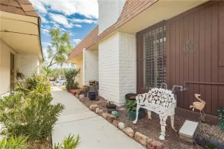 Photo #3: 2479118 Listing 