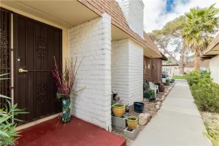 Photo #4: 2479118 Listing 