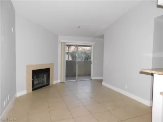 Photo #2: 2479122 Listing 